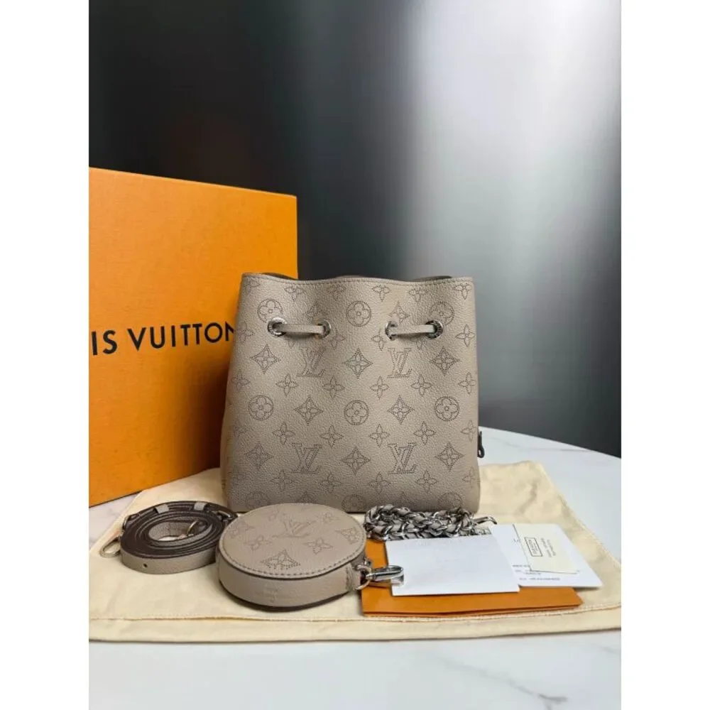 Louis Vuitton Women Pre-Loved Bag Very Good Condition